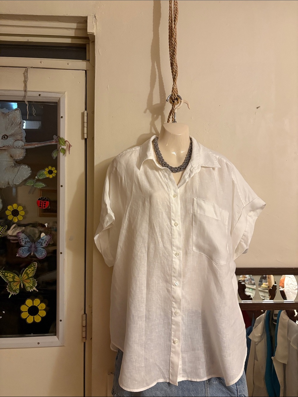 Banana Republic White Short-Sleeve Button-Down Shirt. Linen